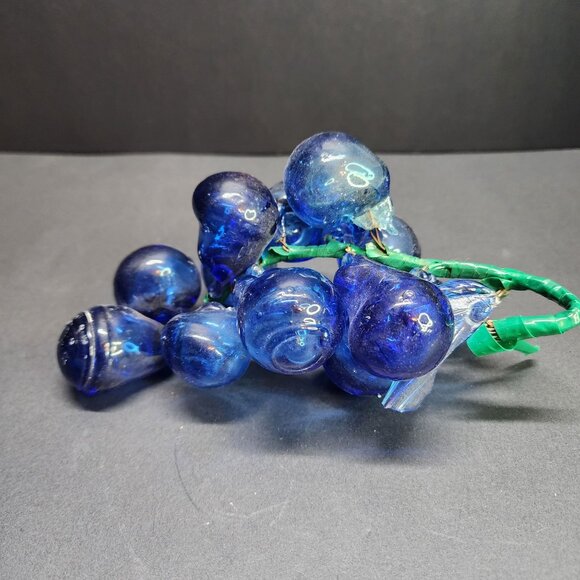 Vintage Handblown Art Glass Grapes Cluster Cobalt Blue with Leaf - Picture 3 of 7